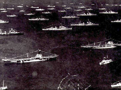 Royal Yacht Surprise passing through the fleet