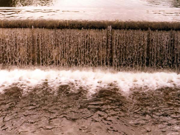 Petrodvorets: One of the weirs