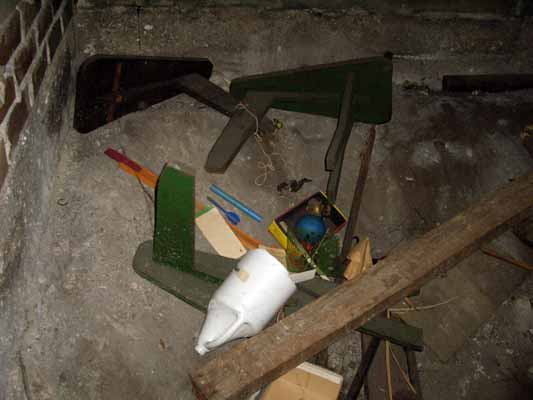 Kitchen crawlspace