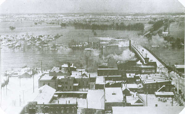 Wabash River at Terre Haute. Town of Taylorville Submerged